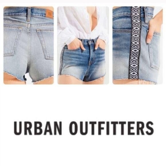 BDG Girlfriend High Rise Cutoff Jean Shorts NWT Size 25 - Picture 1 of 10